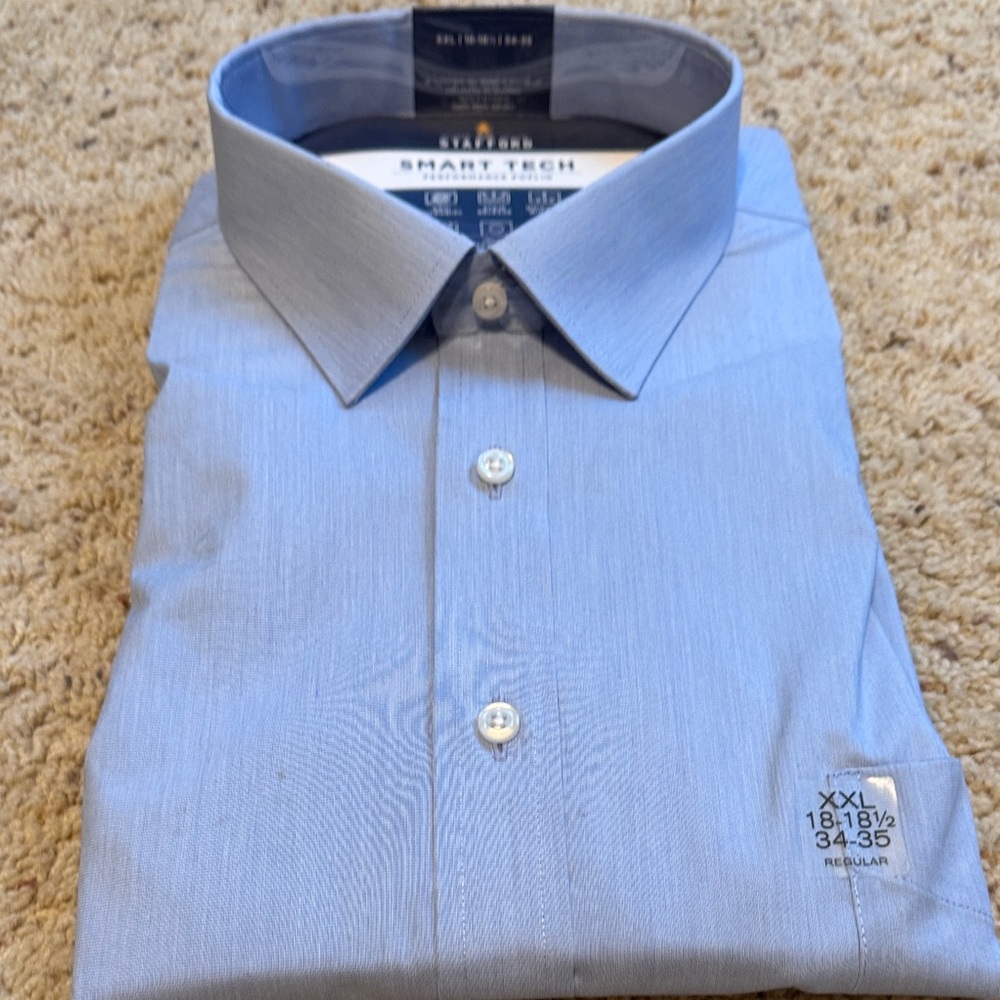 Stafford Men's Blue Smart Tech Dress Shirt. XXL. 18-18.5.  34/35